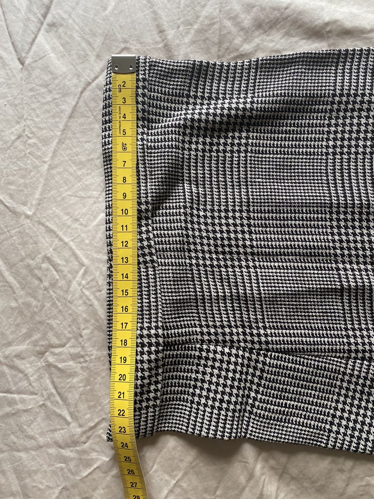 Gucci Gucci wide leg checked trouser as worn by Harry styles Size US 32 / EU 48 - 16 Thumbnail