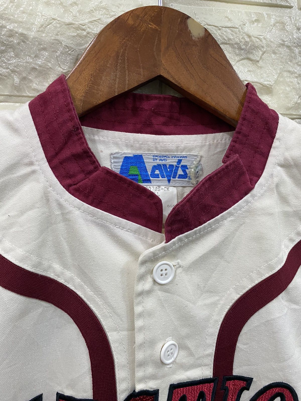 Japanese Brand × Vintage Vintage Selections Embroidered Logo Button shirt Size US L / EU 52-54 / 3 - 6 Thumbnail