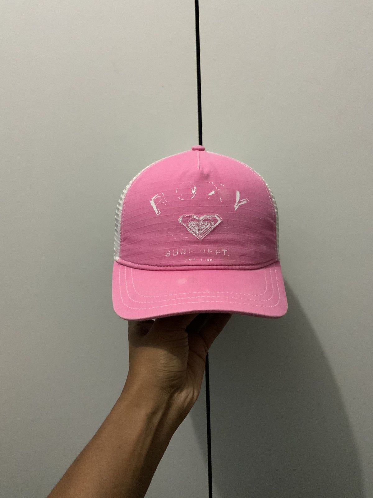 Japanese Brand ROXY Surf Faded Pinky Trucker Hat Size ONE SIZE - 3 Thumbnail