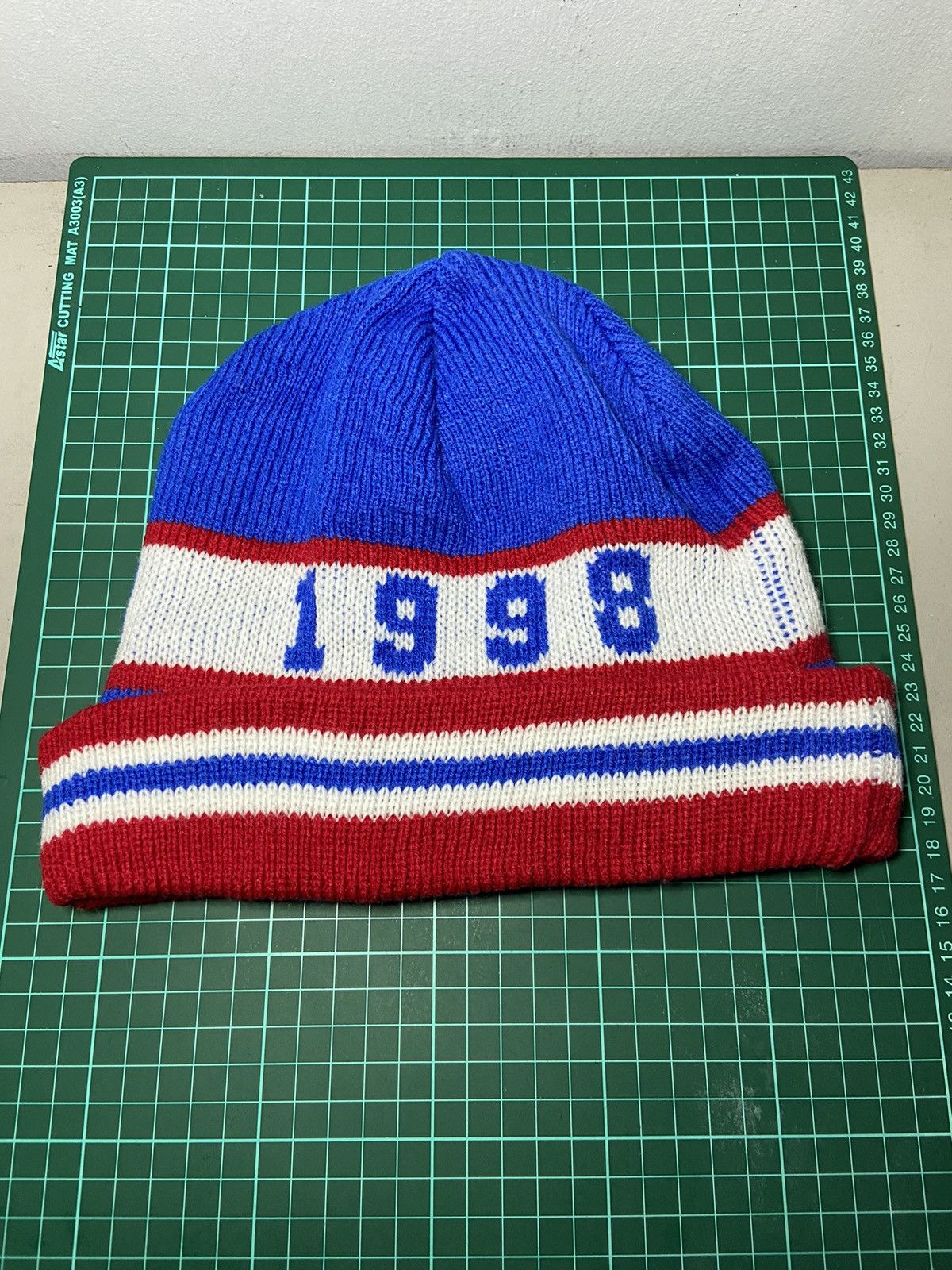 Mizuno VINTAGE MIZUNO NAGANO 1998 SPELLOUT BEANIES Size ONE SIZE - 3 Thumbnail