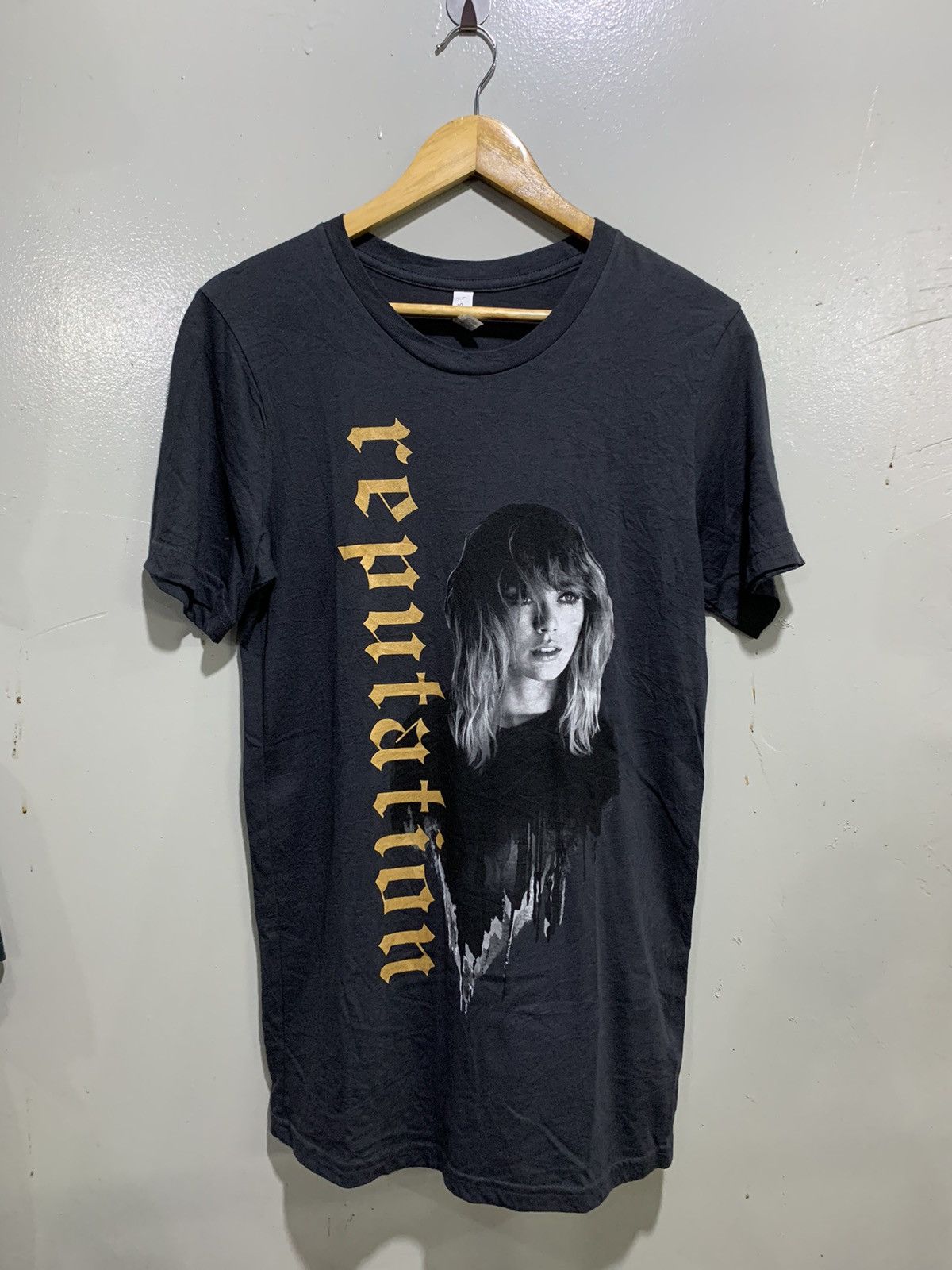 Taylor swift Reputation Tour tee