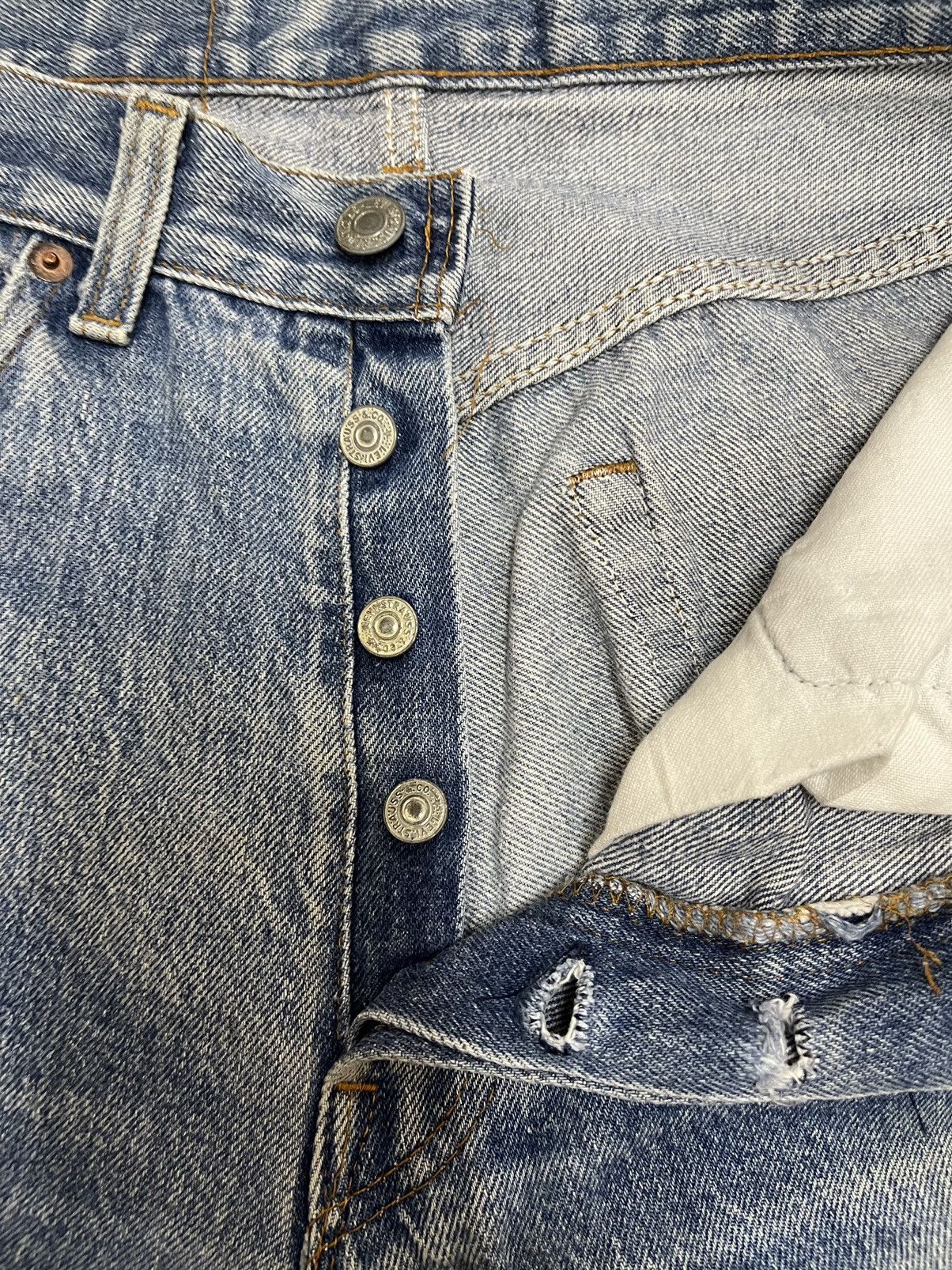 Levi's Vintage Clothing × Vintage Vintage Levi’s 501 x 80s Distressed Jeans made in USA Size US 30 / EU 46 - 8 Thumbnail