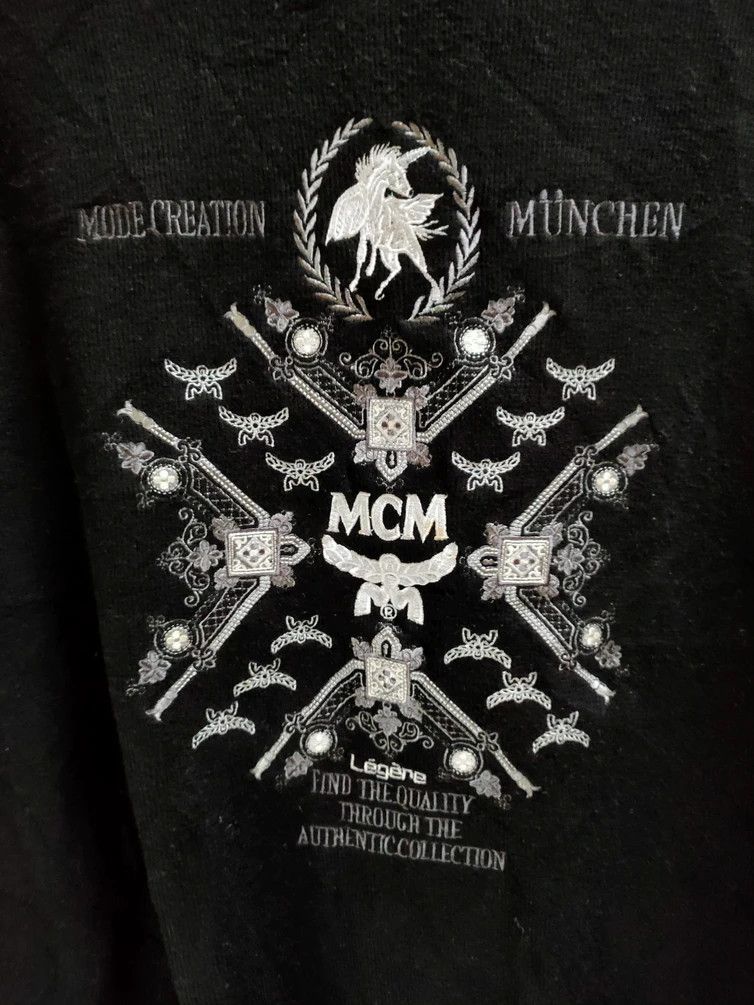 MCM × Vintage Vintage MCM Embroidered Logo Sweatshirt #M21030201 Size US M / EU 48-50 / 2 - 2 Thumbnail