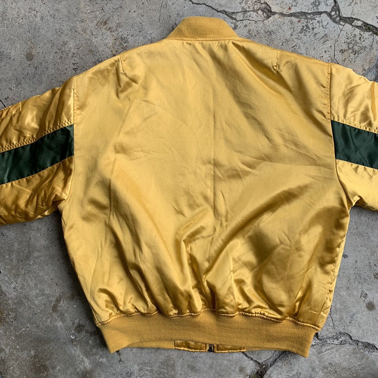 Other Vintage bomber jacket Size US L / EU 52-54 / 3 - 7 Thumbnail