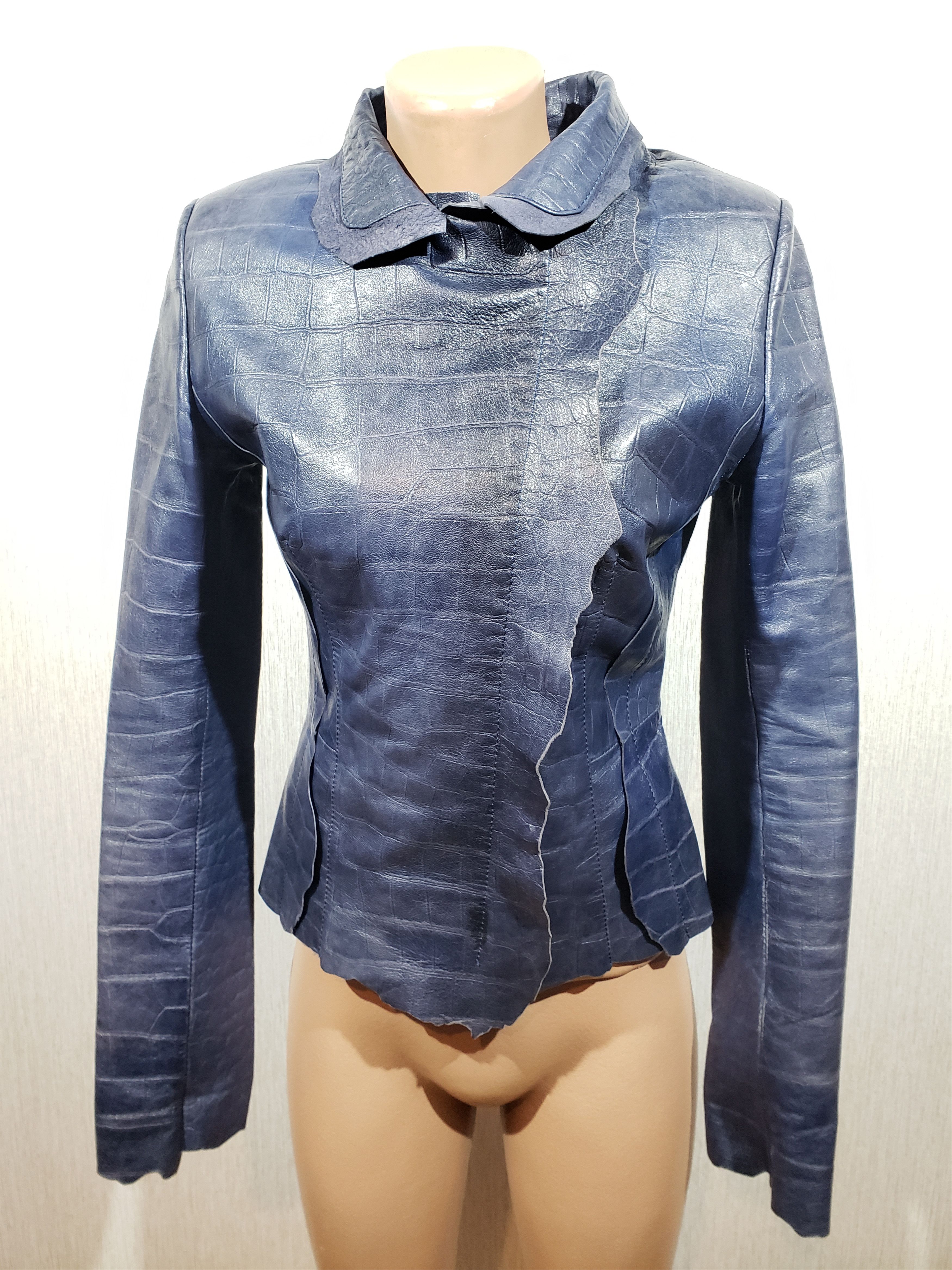 Purple jacket made of genuine leather.