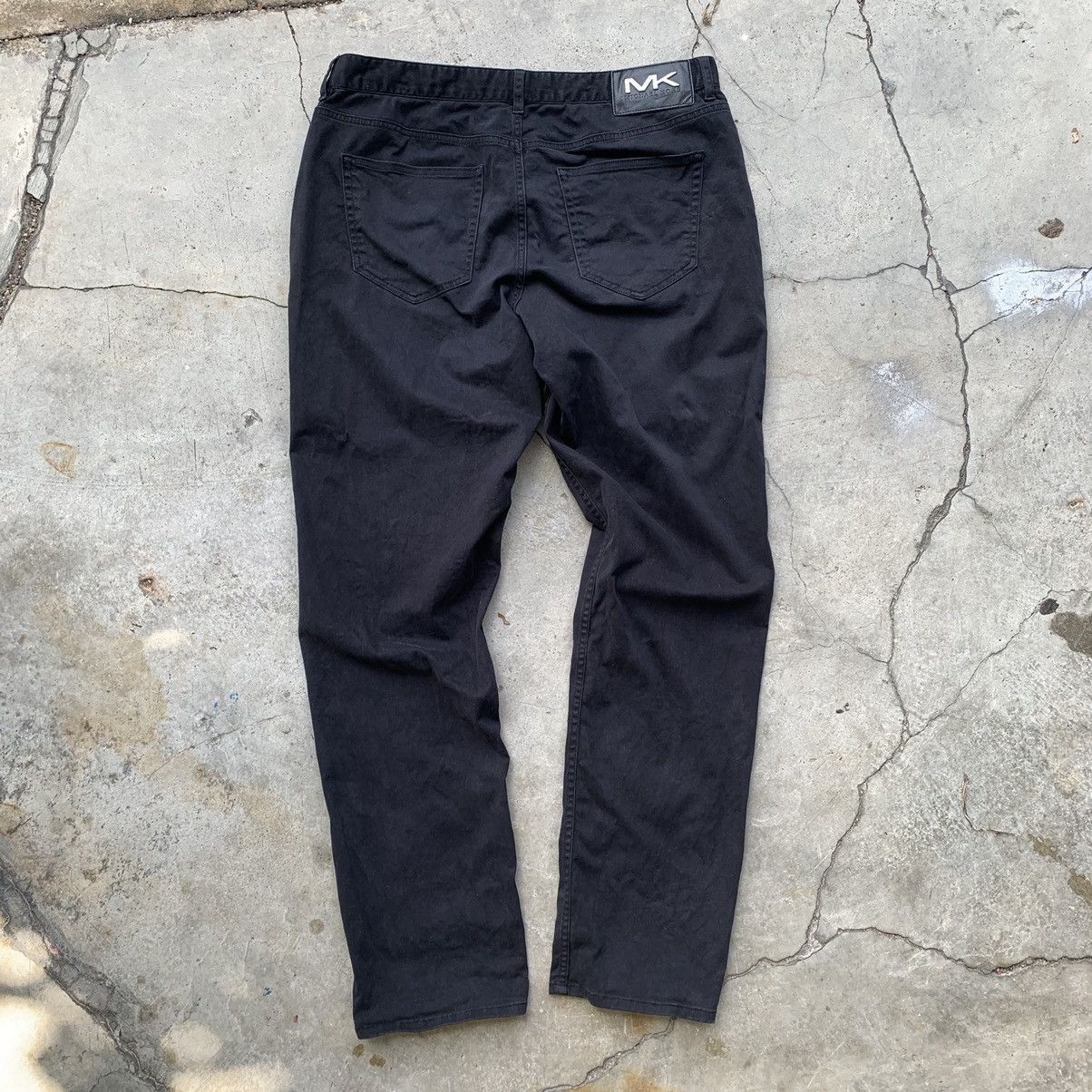 image of Michael Kors Casual Pants Tailored Fit in Black, Men's (Size 34)