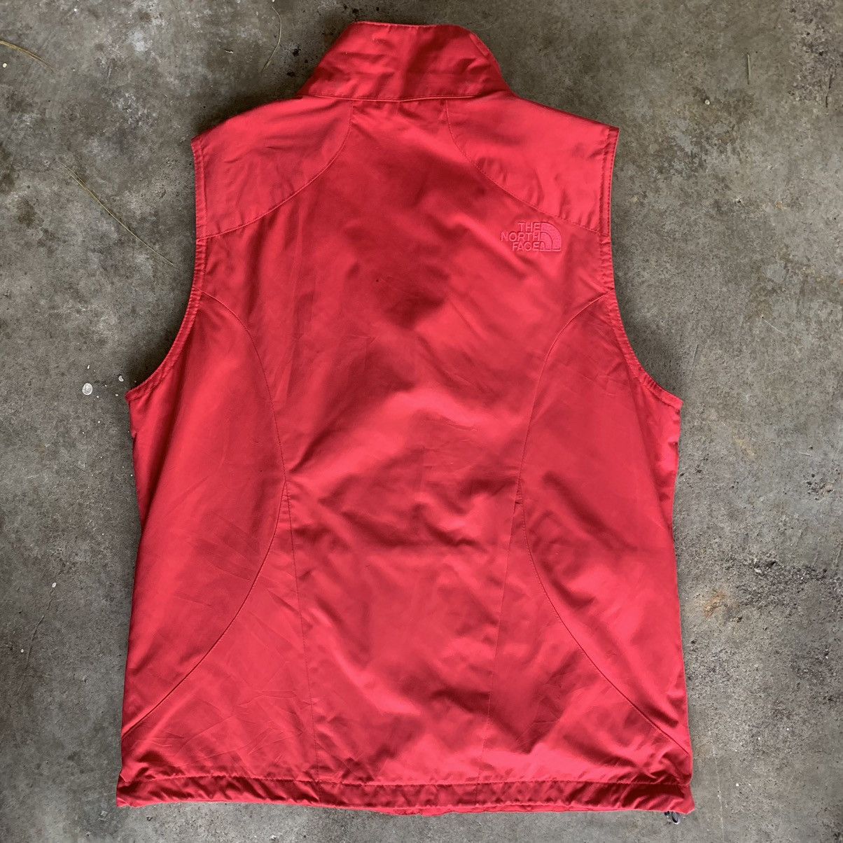 The North Face The North Face tank tops sleeveless jacket Size S / US 4 / IT 40 - 3 Thumbnail