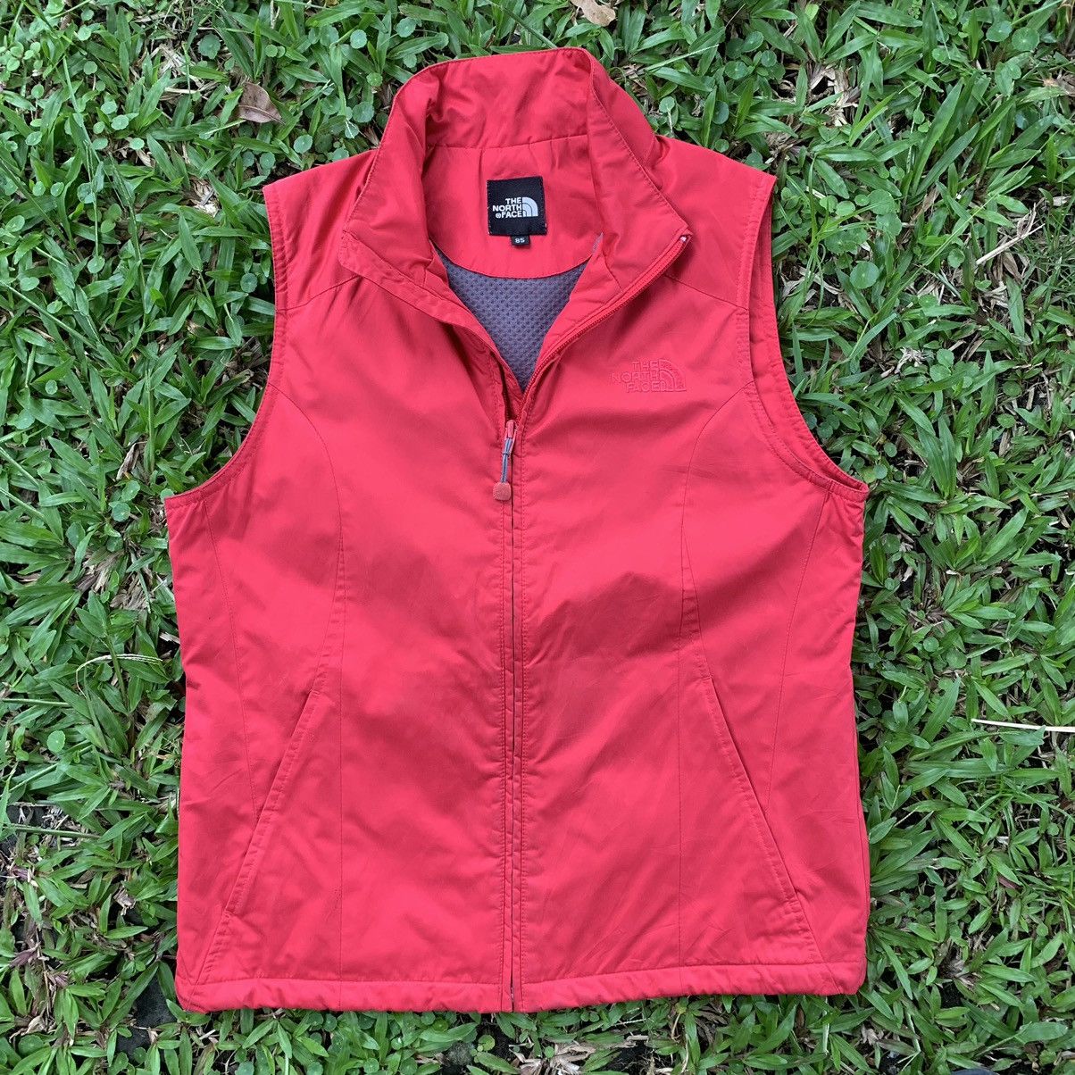 The North Face The North Face tank tops sleeveless jacket Size S / US 4 / IT 40 - 14 Thumbnail