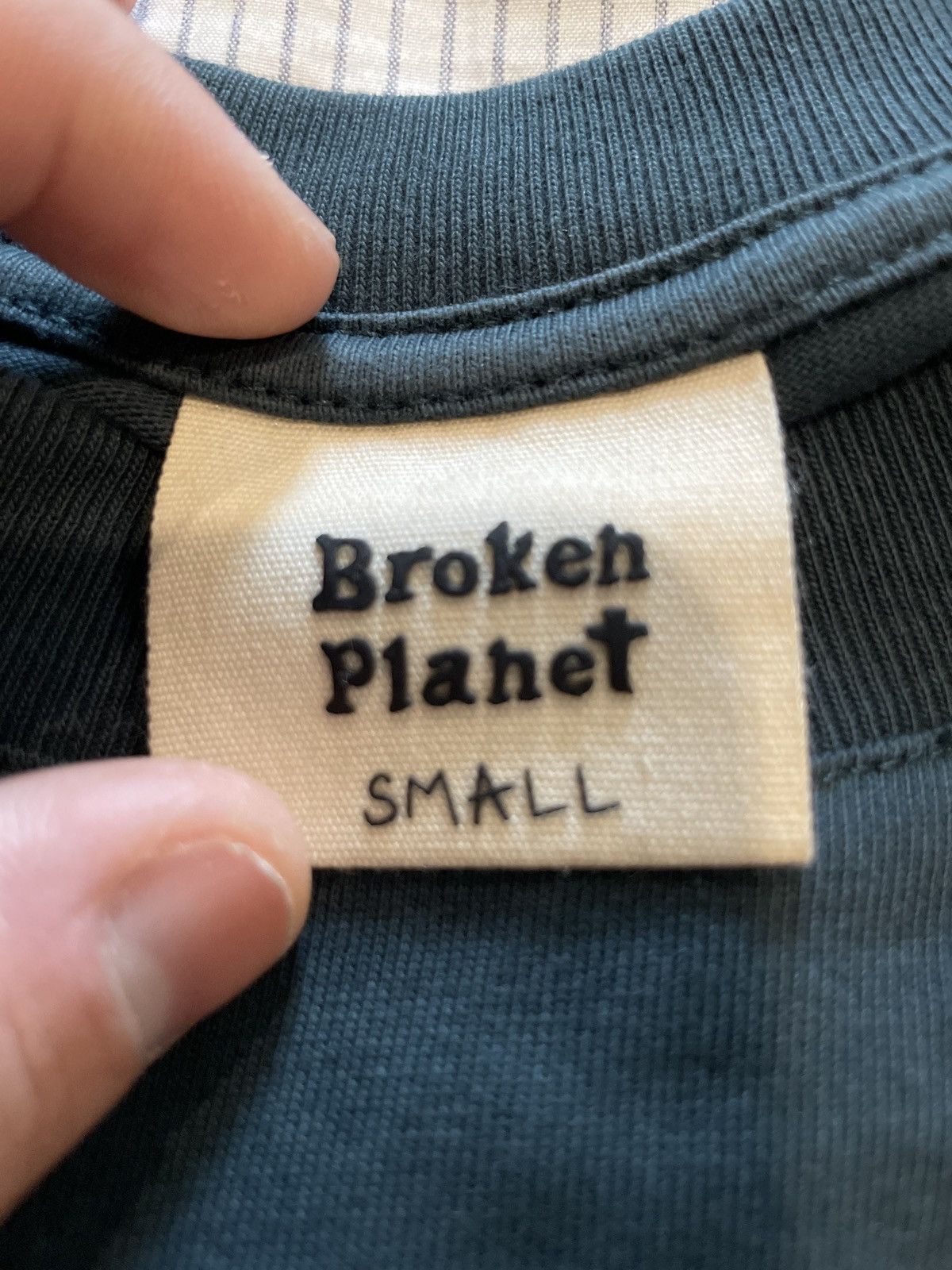 Vintage Broken planet tee Size M / US 6-8 / IT 42-44 - 4 Thumbnail