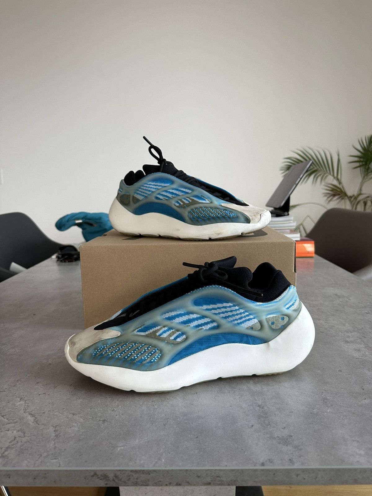 Adidas Yeezy 700 V3 “Arzareth”
Size: US 10 Men’s Yeezy 700 V3  main image 3