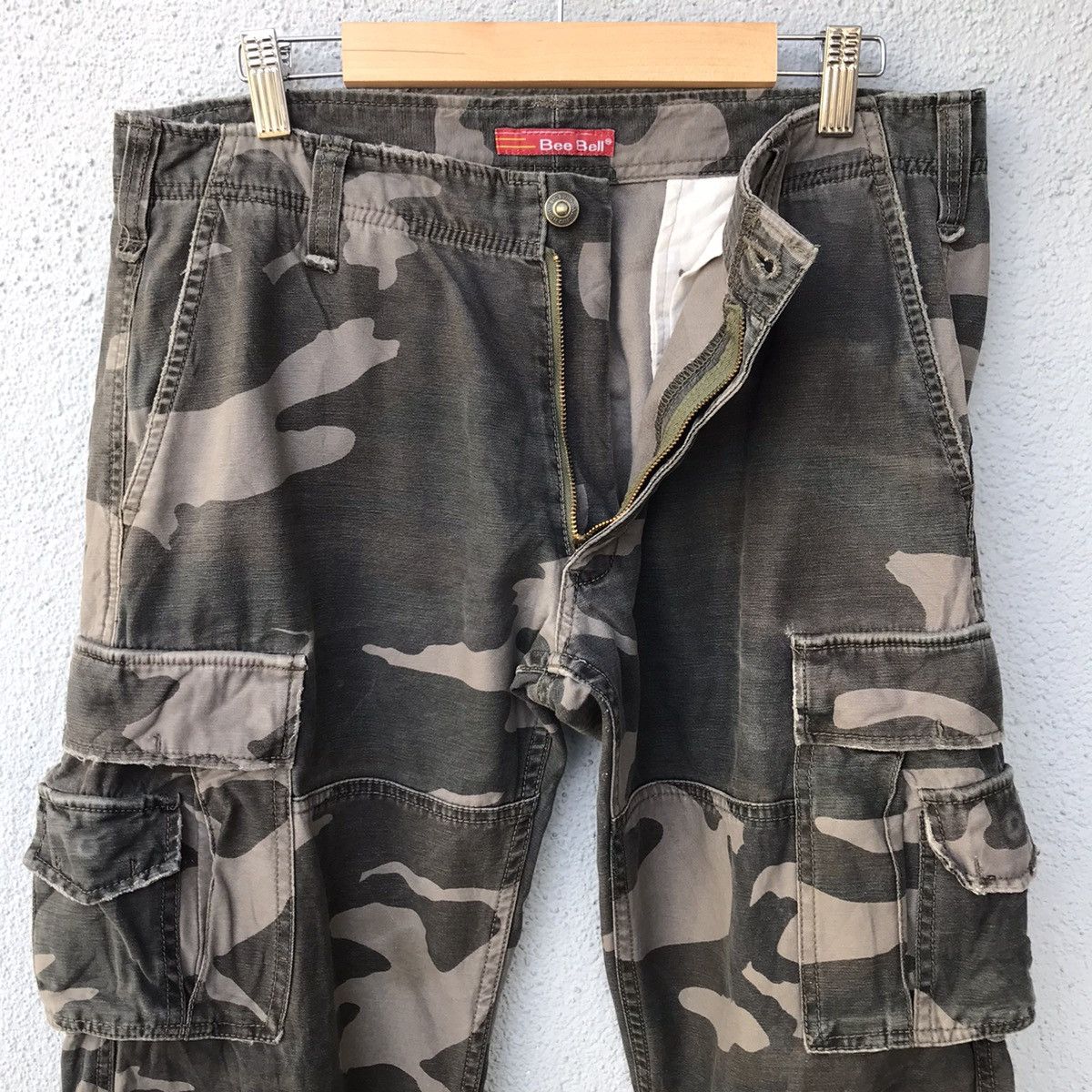 Japanese Brand Vintage Japanese Brand Distressed Camo Tactical Cargo Pants Size US 32 / EU 48 - 10 Thumbnail