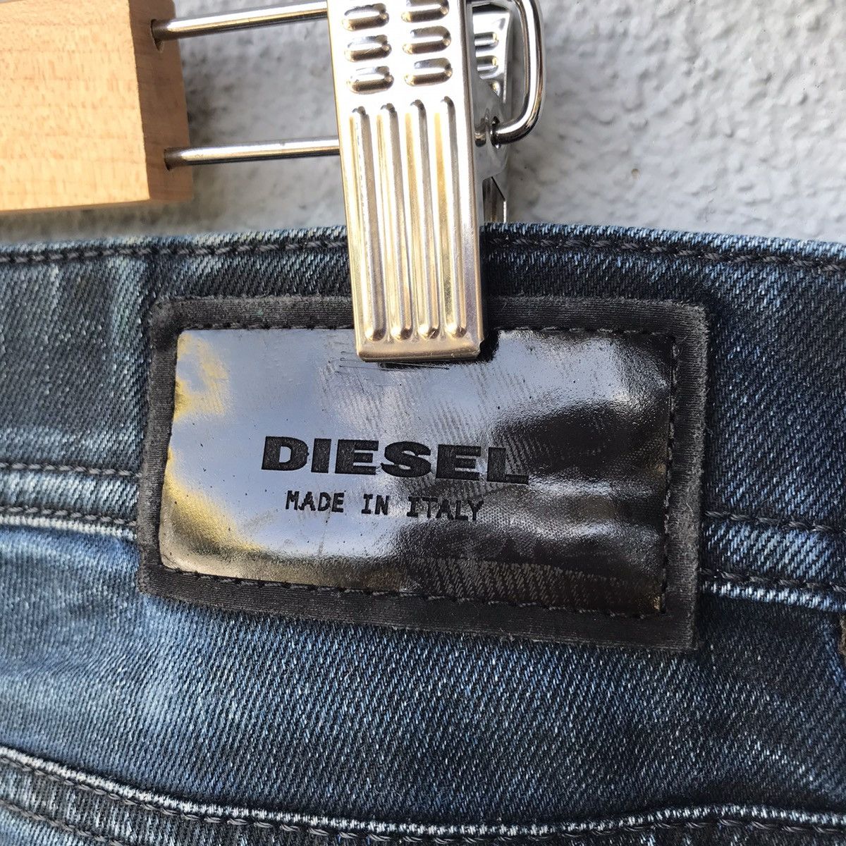 Diesel Vintage Diesel Denim Slim Carrot Jeans Size US 33 - 15 Thumbnail