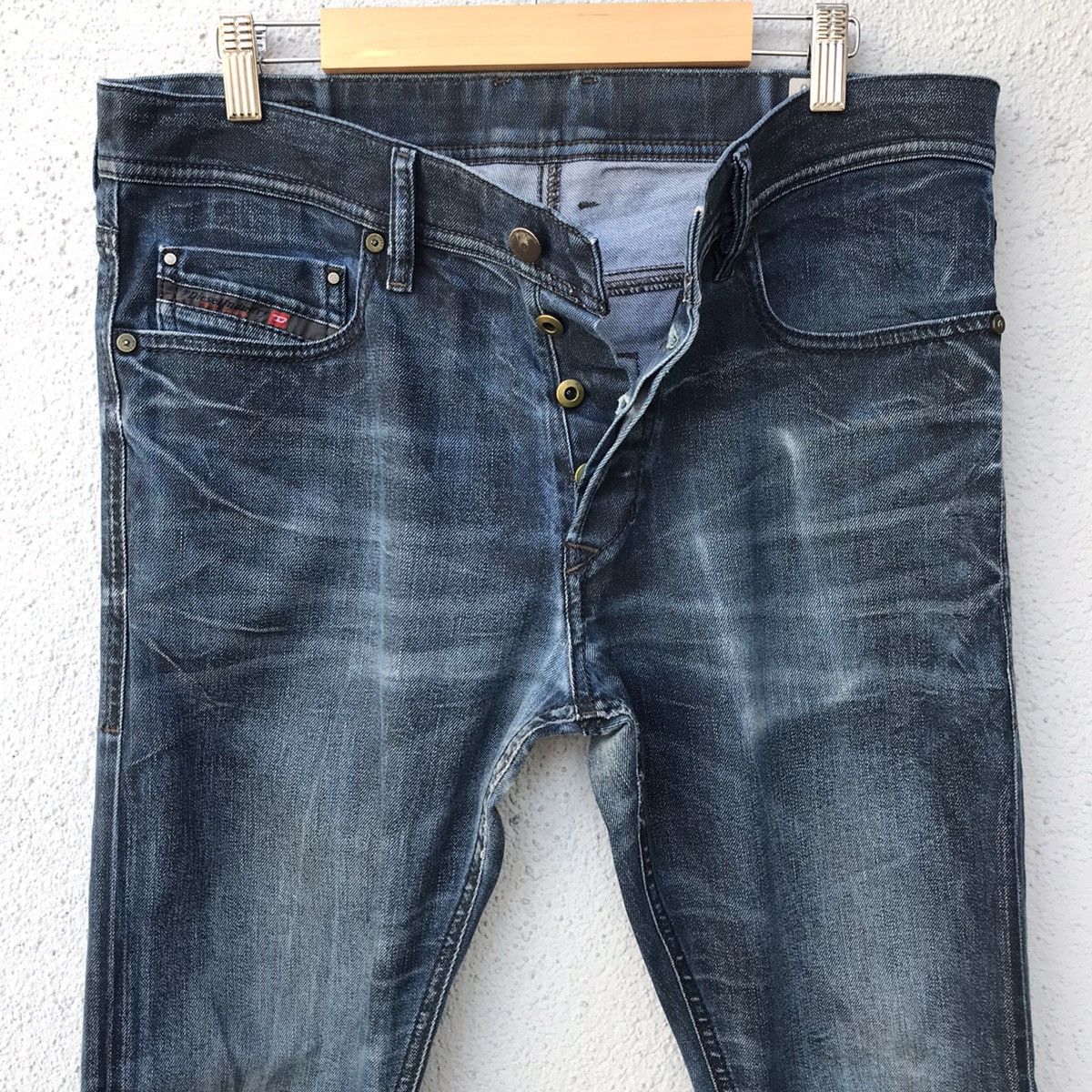 Diesel Vintage Diesel Denim Slim Carrot Jeans Size US 33 - 7 Thumbnail