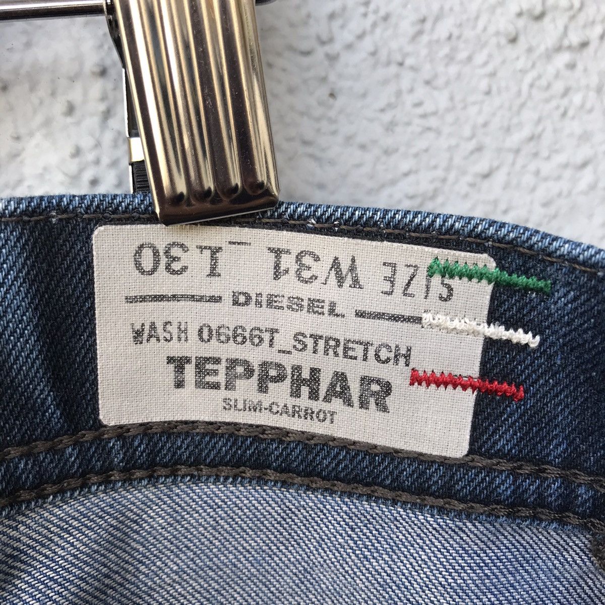 Diesel Vintage Diesel Denim Slim Carrot Jeans Size US 33 - 9 Thumbnail