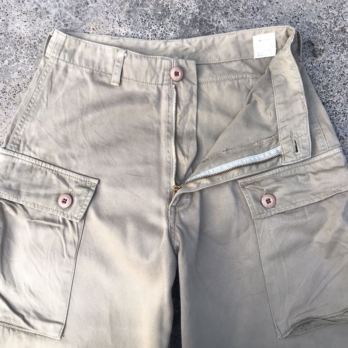 Japanese Brand Vintage Japanese Brand Baggy Tactical Cargo Monkey Pants Size US 27 - 12 Thumbnail