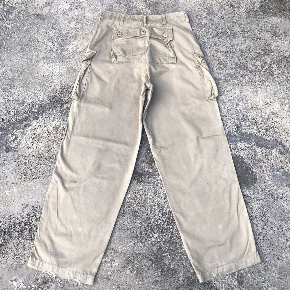 Japanese Brand Vintage Japanese Brand Baggy Tactical Cargo Monkey Pants Size US 27 - 16 Thumbnail