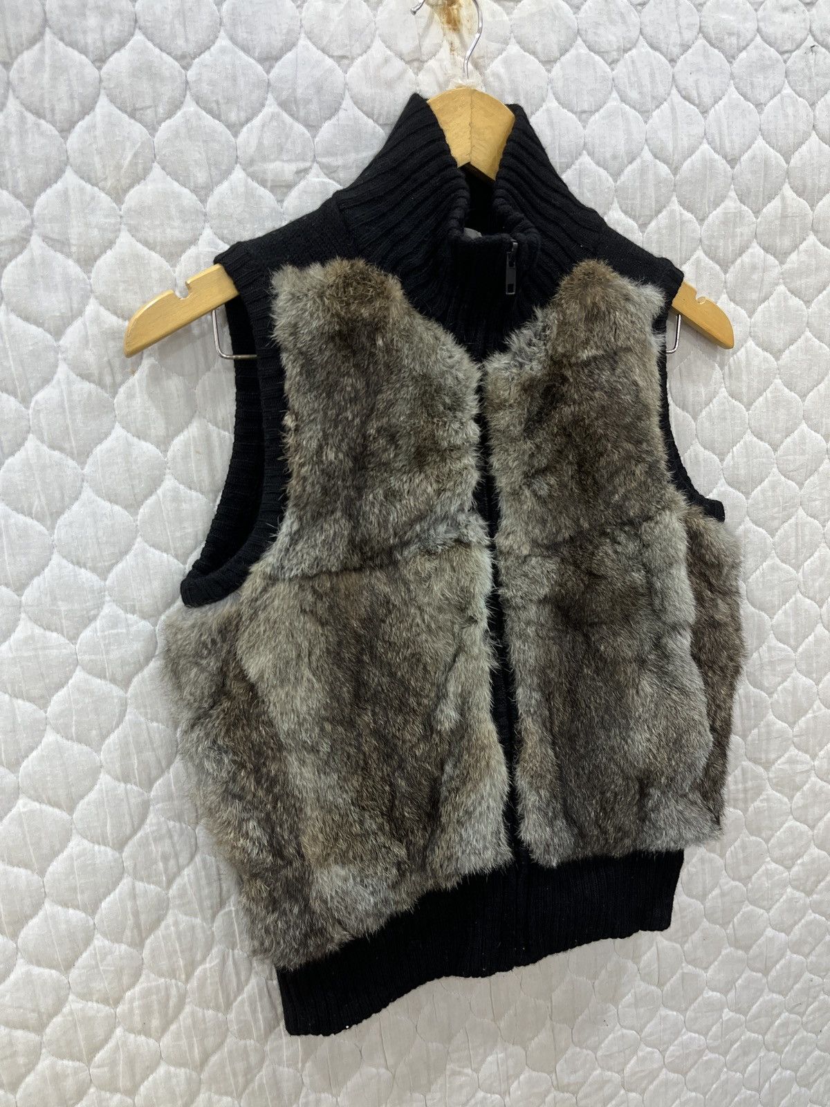 Japanese Brand (Zzz). UN DIX CORS RABBIT FUR VEST Size S / US 4 / IT 40 - 3 Thumbnail
