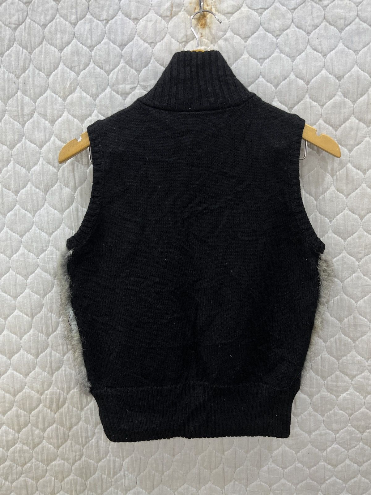 Japanese Brand (Zzz). UN DIX CORS RABBIT FUR VEST Size S / US 4 / IT 40 - 6 Thumbnail