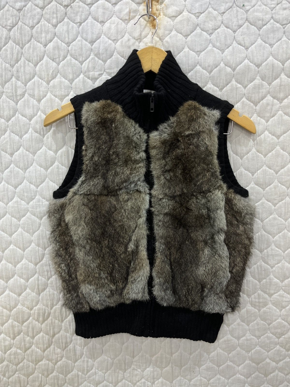Japanese Brand (Zzz). UN DIX CORS RABBIT FUR VEST Size S / US 4 / IT 40 - 1 Thumbnail