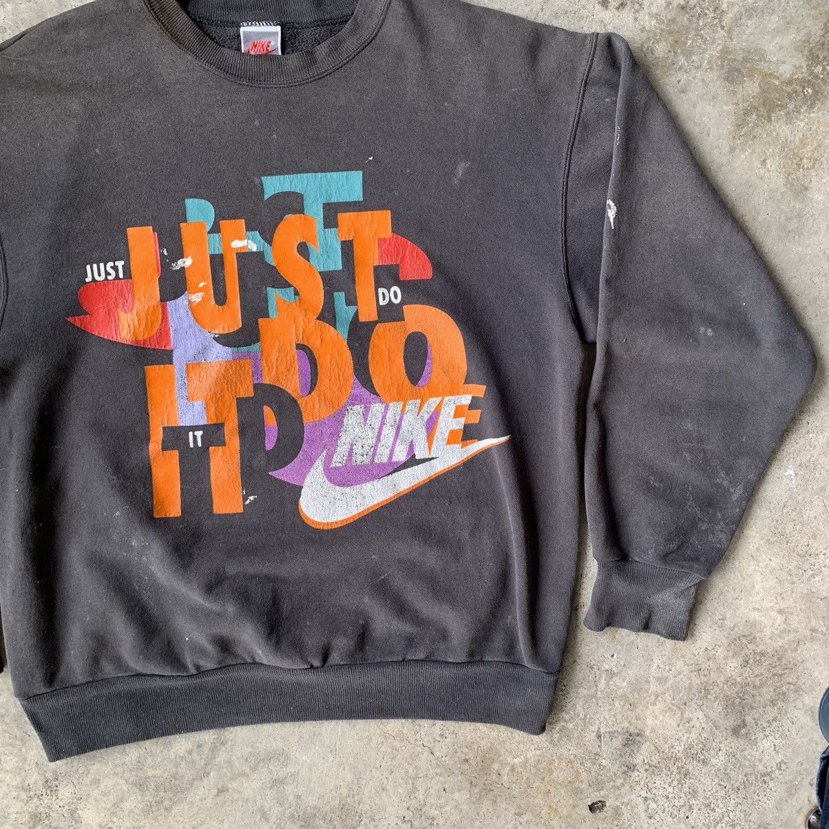 Nike Nike sweatshirt vintage 90s sunfaded minor distressed Size US M / EU 48-50 / 2 - 7 Thumbnail