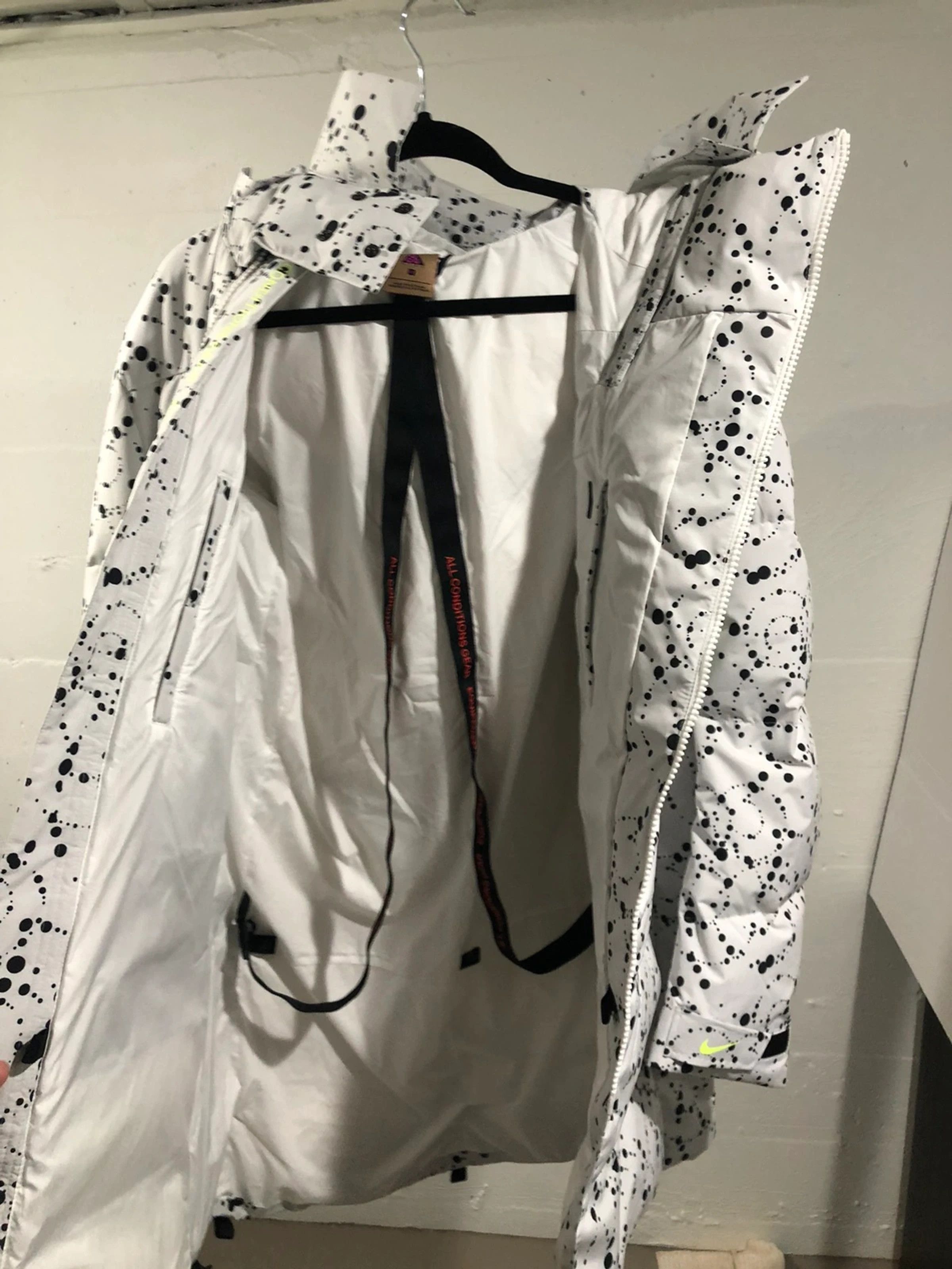 Nike ACG Nike ACG Down Fill Parka White AQ3517-100 Size US S / EU 44-46 / 1 - 2 Thumbnail