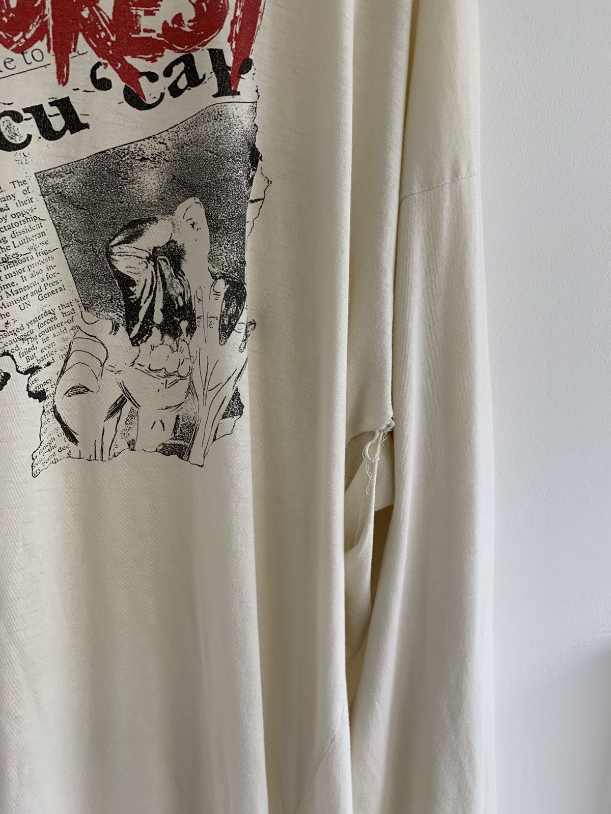 Band Tees Vintage 80s Mad Forest Bristol Theatre Poster Longsleve Size US XXL / EU 58 / 5 - 3 Thumbnail
