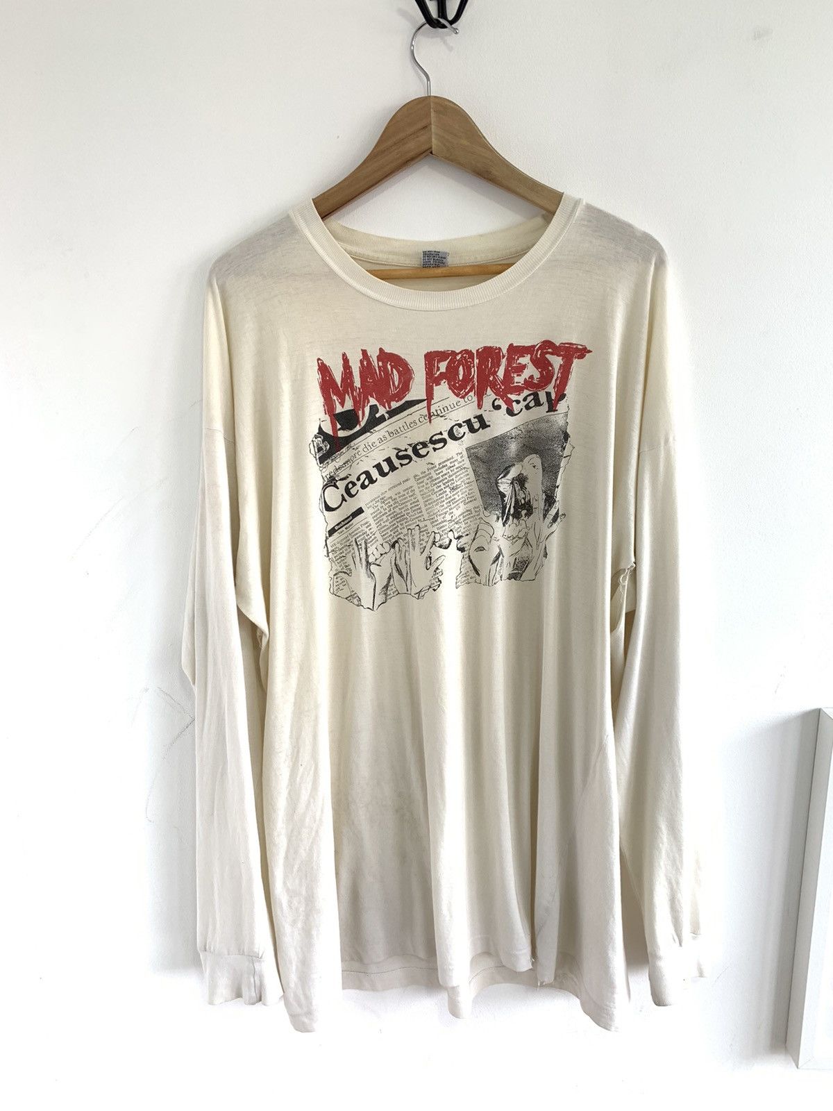 Band Tees Vintage 80s Mad Forest Bristol Theatre Poster Longsleve Size US XXL / EU 58 / 5 - 1 Thumbnail