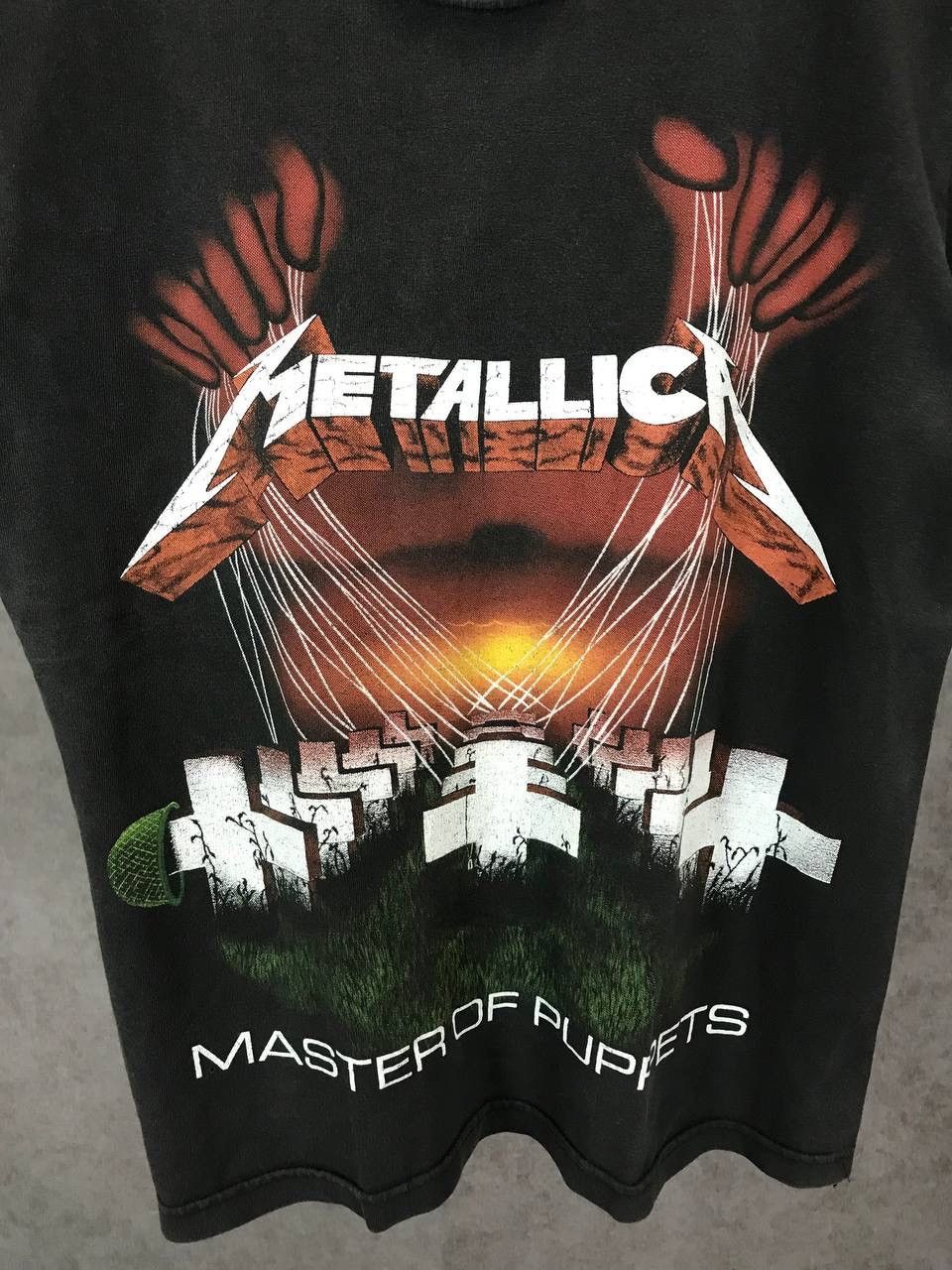 Band Tees × Metallica × Vintage Metallica vintage rock band overprinted tee Size US XS / EU 42 / 0 - 4 Thumbnail