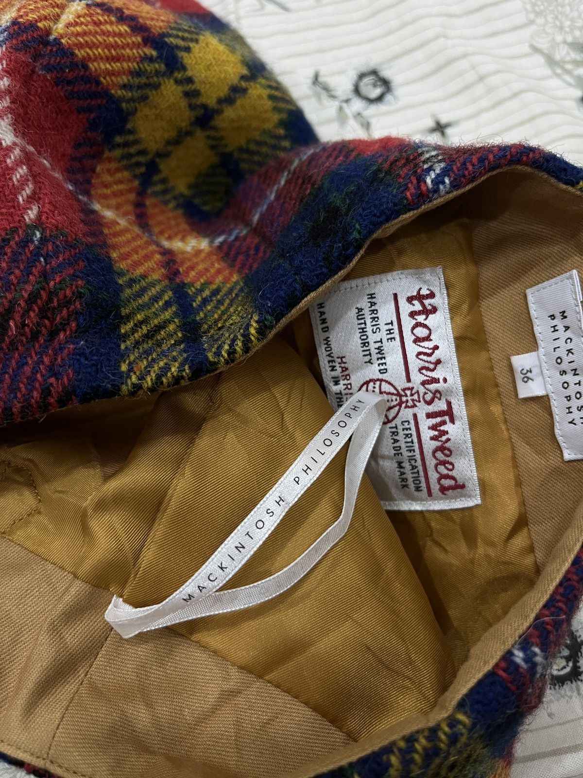 Harris Tweed × Mackintosh (Fff). MACKINTOSH PHILOSOPHY X HARRIS TWEED HYPEBEAST SKIRT Size 28" / US 6 / IT 42 - 10 Thumbnail