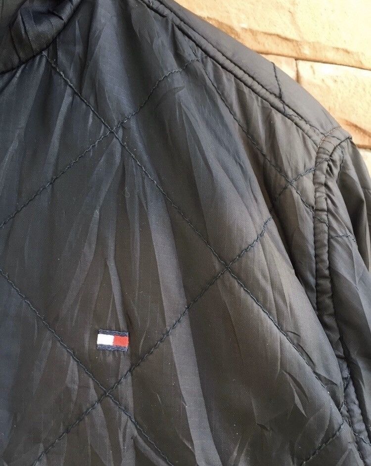 Tommy Hilfiger Vintage Thrashed Faded Black Tommy Hilfiger Jacket Size US M / EU 48-50 / 2 - 3 Thumbnail