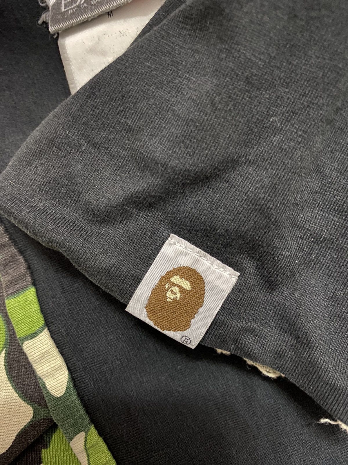 Bape Vintage Bape Camo Reversible Sweatshirt Nigo Era Size US M / EU 48-50 / 2 - 20 Thumbnail