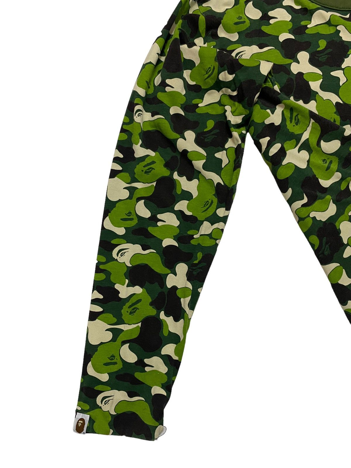 Bape Vintage Bape Camo Reversible Sweatshirt Nigo Era Size US M / EU 48-50 / 2 - 6 Thumbnail