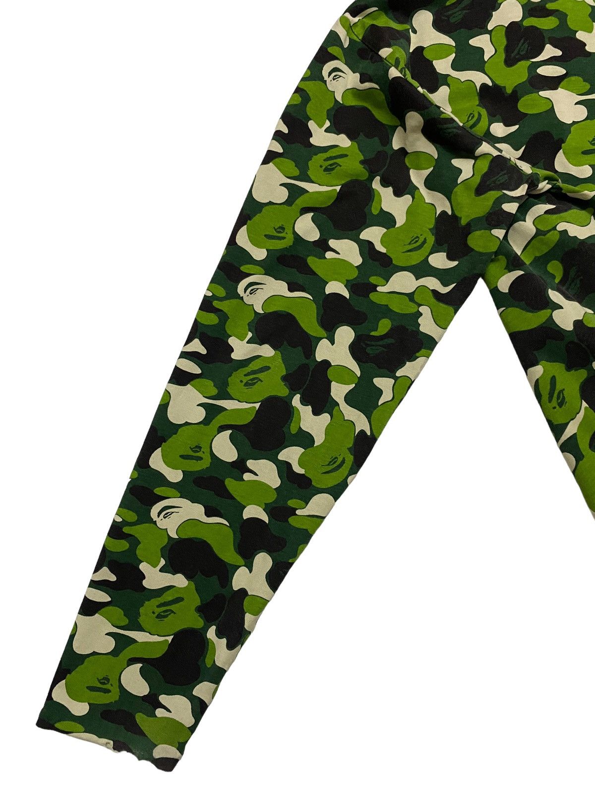 Bape Vintage Bape Camo Reversible Sweatshirt Nigo Era Size US M / EU 48-50 / 2 - 10 Thumbnail