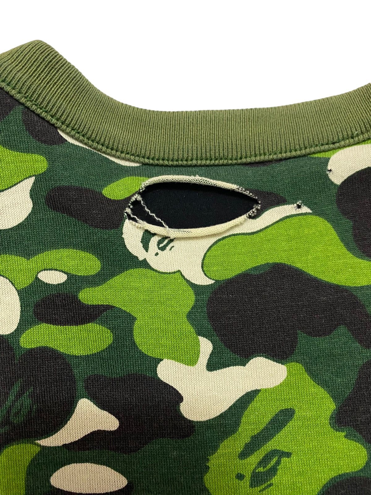 Bape Vintage Bape Camo Reversible Sweatshirt Nigo Era Size US M / EU 48-50 / 2 - 12 Thumbnail