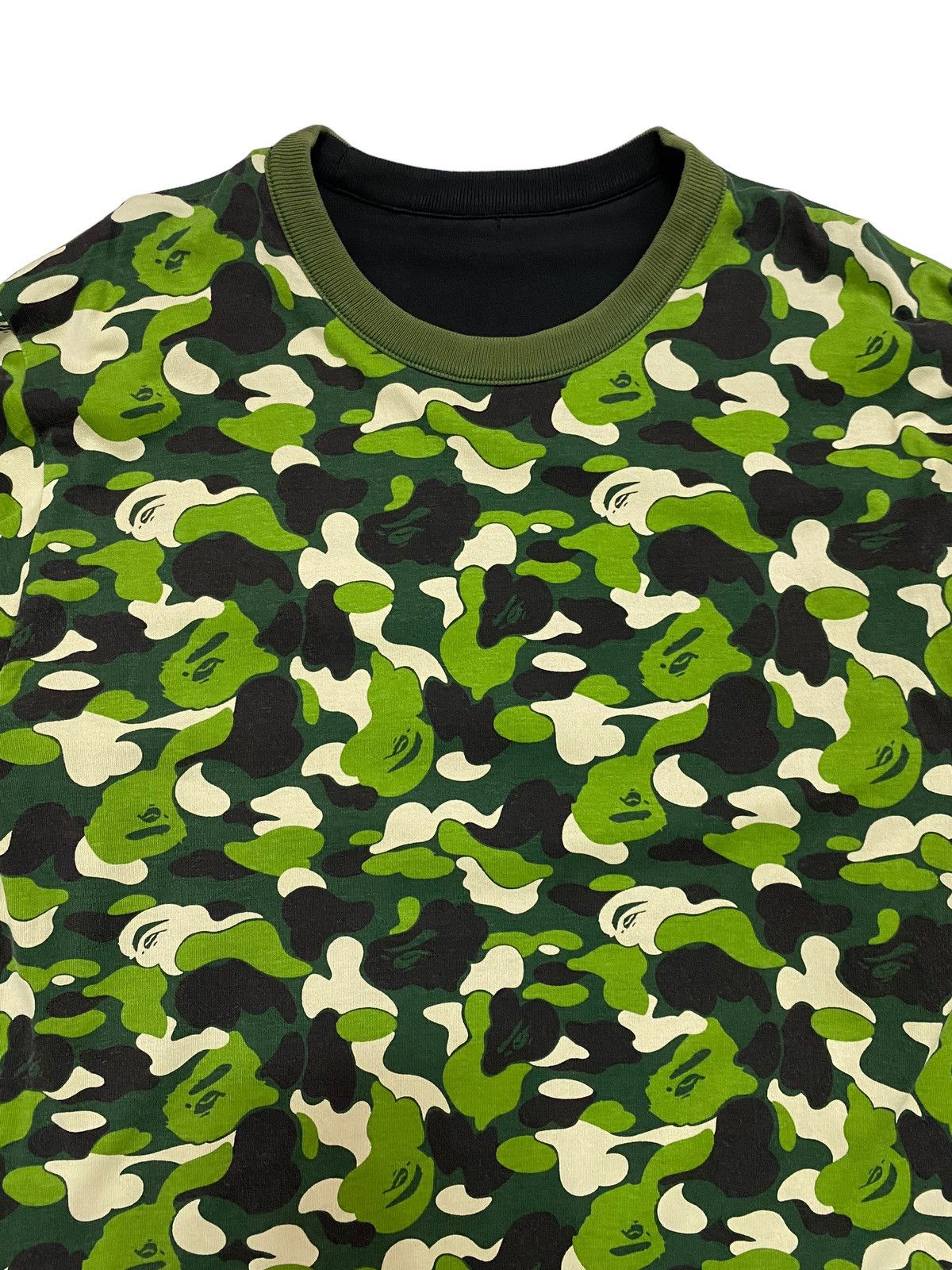 Bape Vintage Bape Camo Reversible Sweatshirt Nigo Era Size US M / EU 48-50 / 2 - 5 Thumbnail