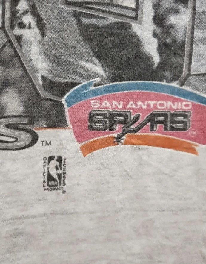 NBA × Vintage Vintage Nba David Robinson Tshirt Salem Tag Size US L / EU 52-54 / 3 - 5 Thumbnail