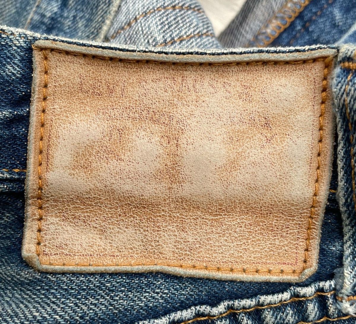 Levi's Vintage Levis 1999 XX 501XX E 1947 Selvedge Aging Distressed Size US 32 / EU 48 - 7 Thumbnail
