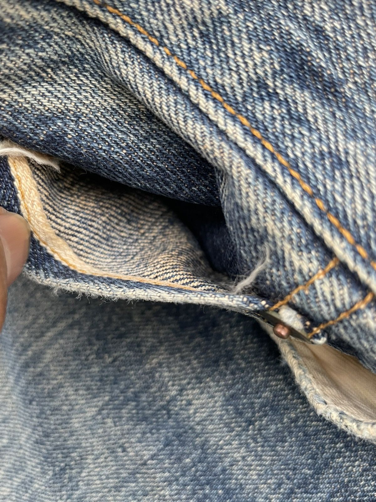 Levi's Vintage Levis 1999 XX 501XX E 1947 Selvedge Aging Distressed Size US 32 / EU 48 - 22 Thumbnail