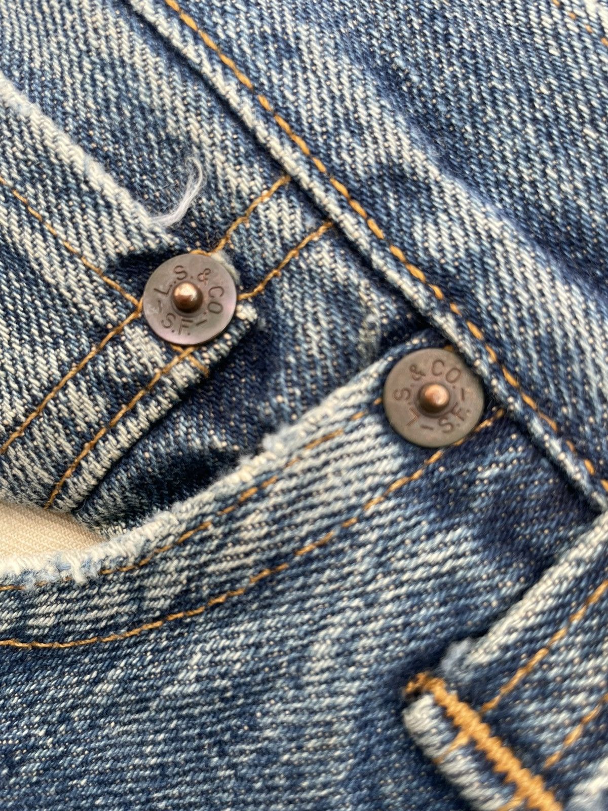 Levi's Vintage Levis 1999 XX 501XX E 1947 Selvedge Aging Distressed Size US 32 / EU 48 - 23 Thumbnail