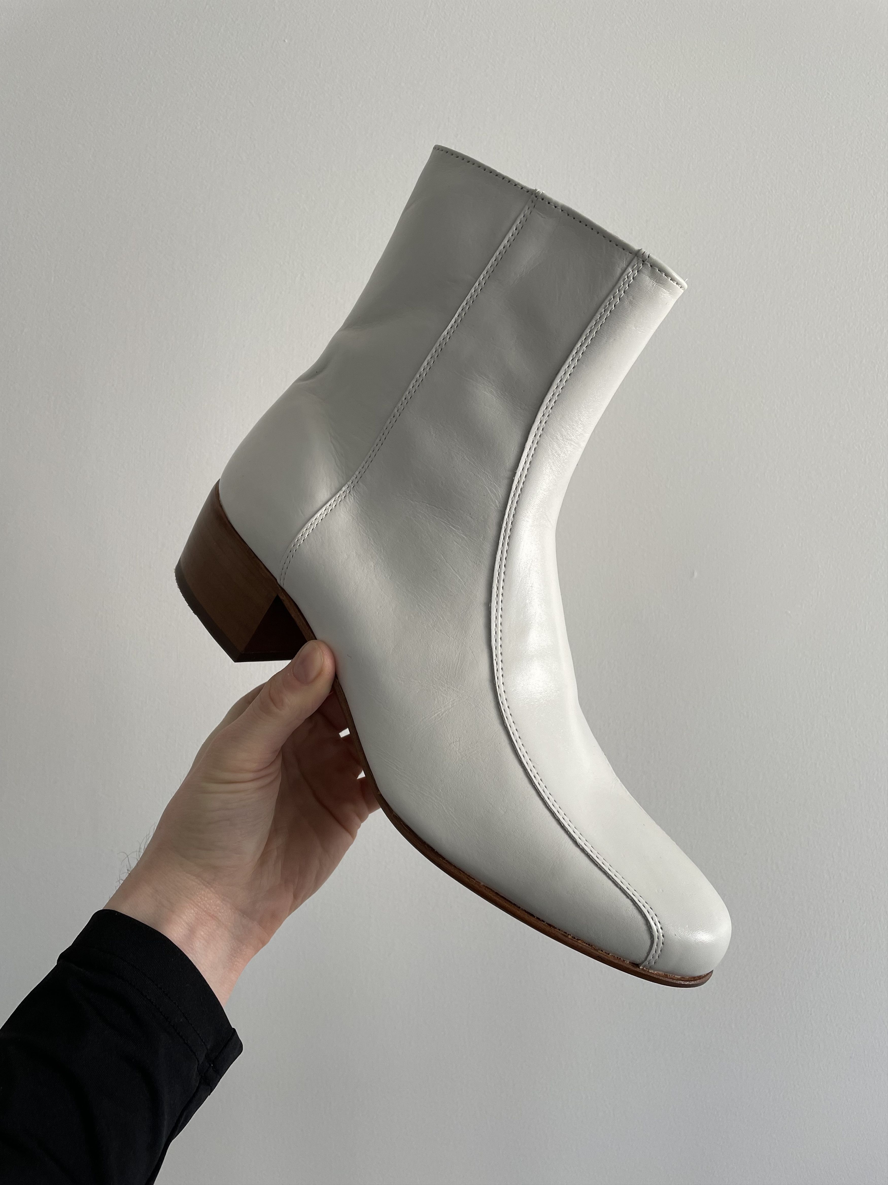 Florsheim white duke boots 2025