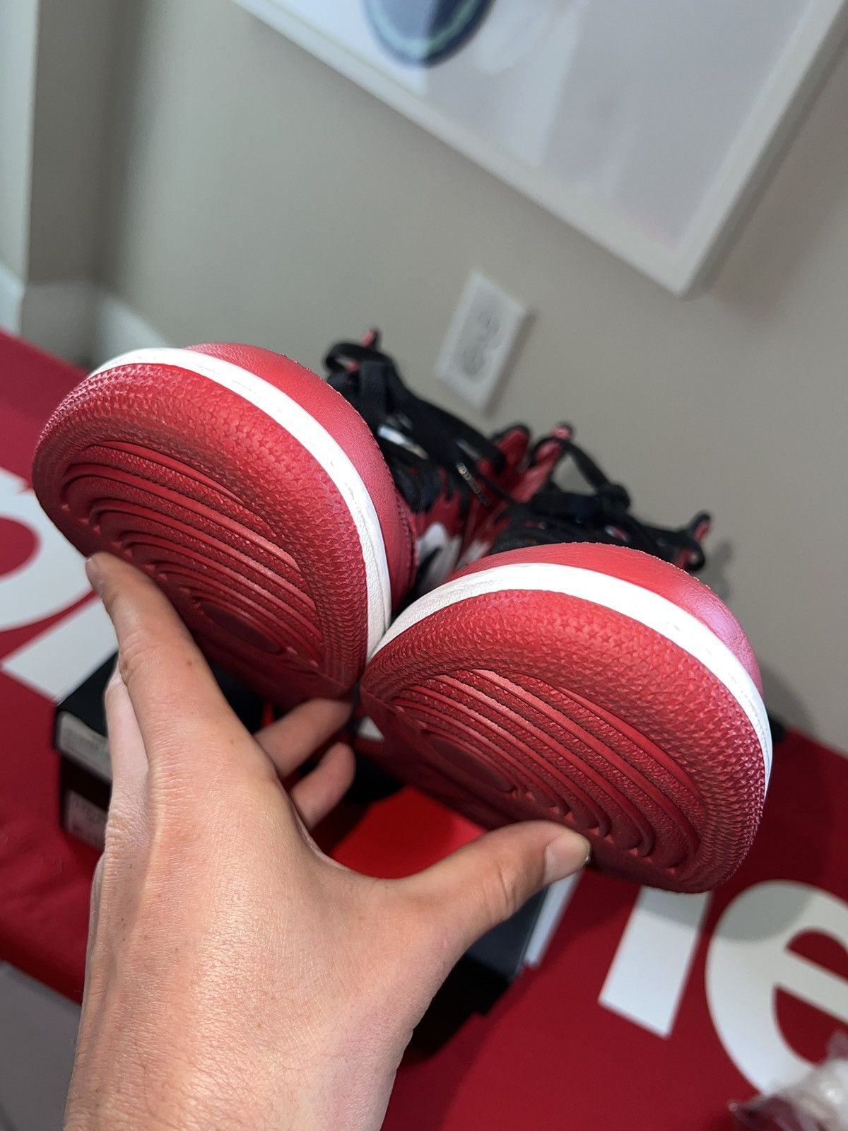 Jordan Brand × Nike Air Jordan 1 “Chicago” 2015 Size US 7.5 / EU 40-41 - 8 Thumbnail