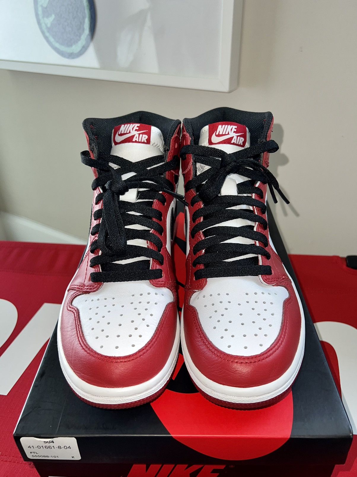 Jordan Brand × Nike Air Jordan 1 “Chicago” 2015 Size US 7.5 / EU 40-41 - 6 Thumbnail