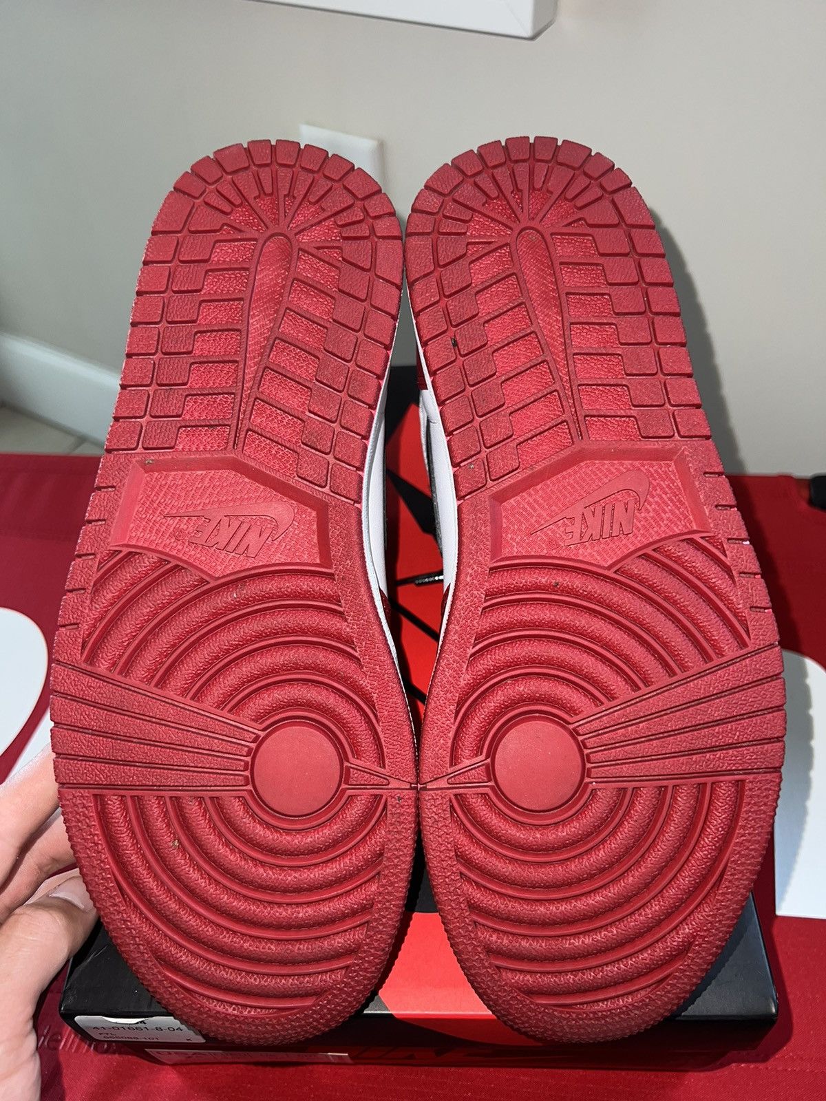 Jordan Brand × Nike Air Jordan 1 “Chicago” 2015 Size US 7.5 / EU 40-41 - 7 Thumbnail