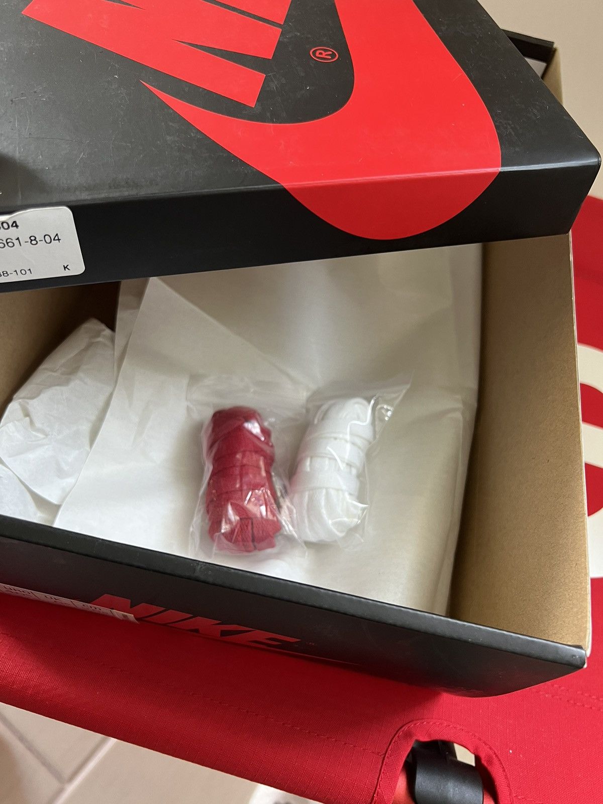 Jordan Brand × Nike Air Jordan 1 “Chicago” 2015 Size US 7.5 / EU 40-41 - 12 Thumbnail