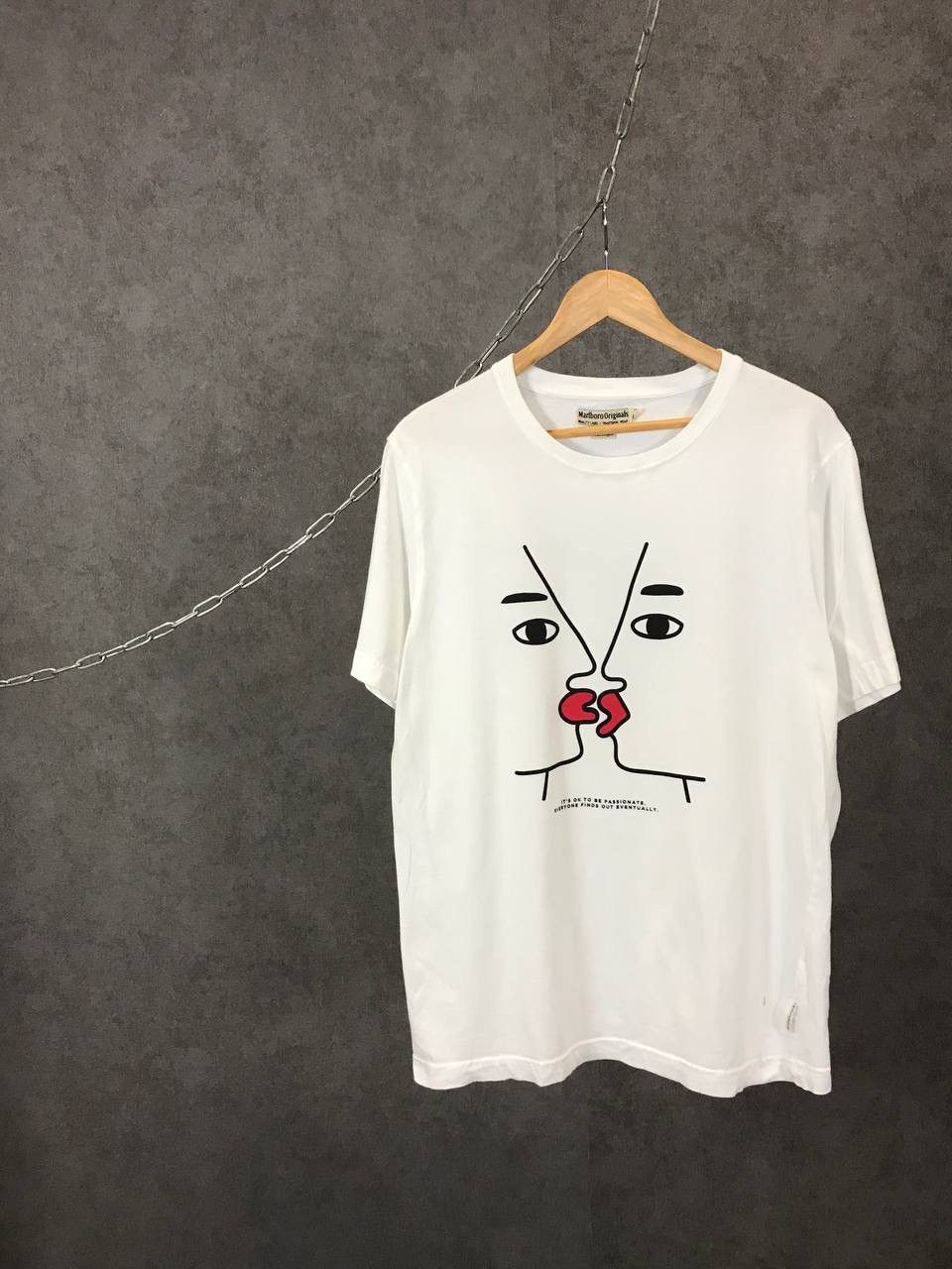 Marlboro Marlboro USA Art tee Size US M / EU 48-50 / 2 - 1 Thumbnail