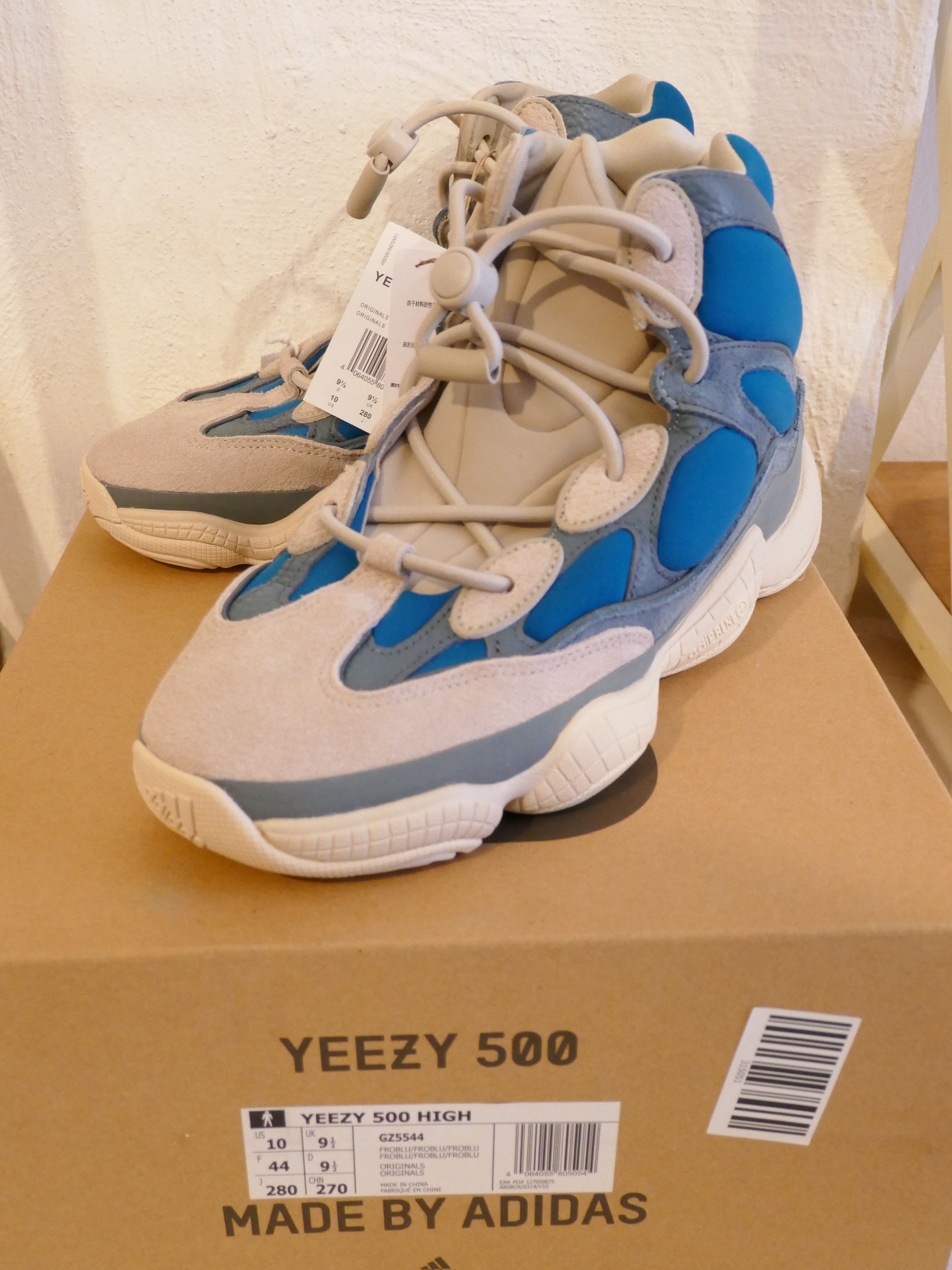 Adidas Yeezy 500 high OG Size US 10 / EU 43 - 6 Thumbnail