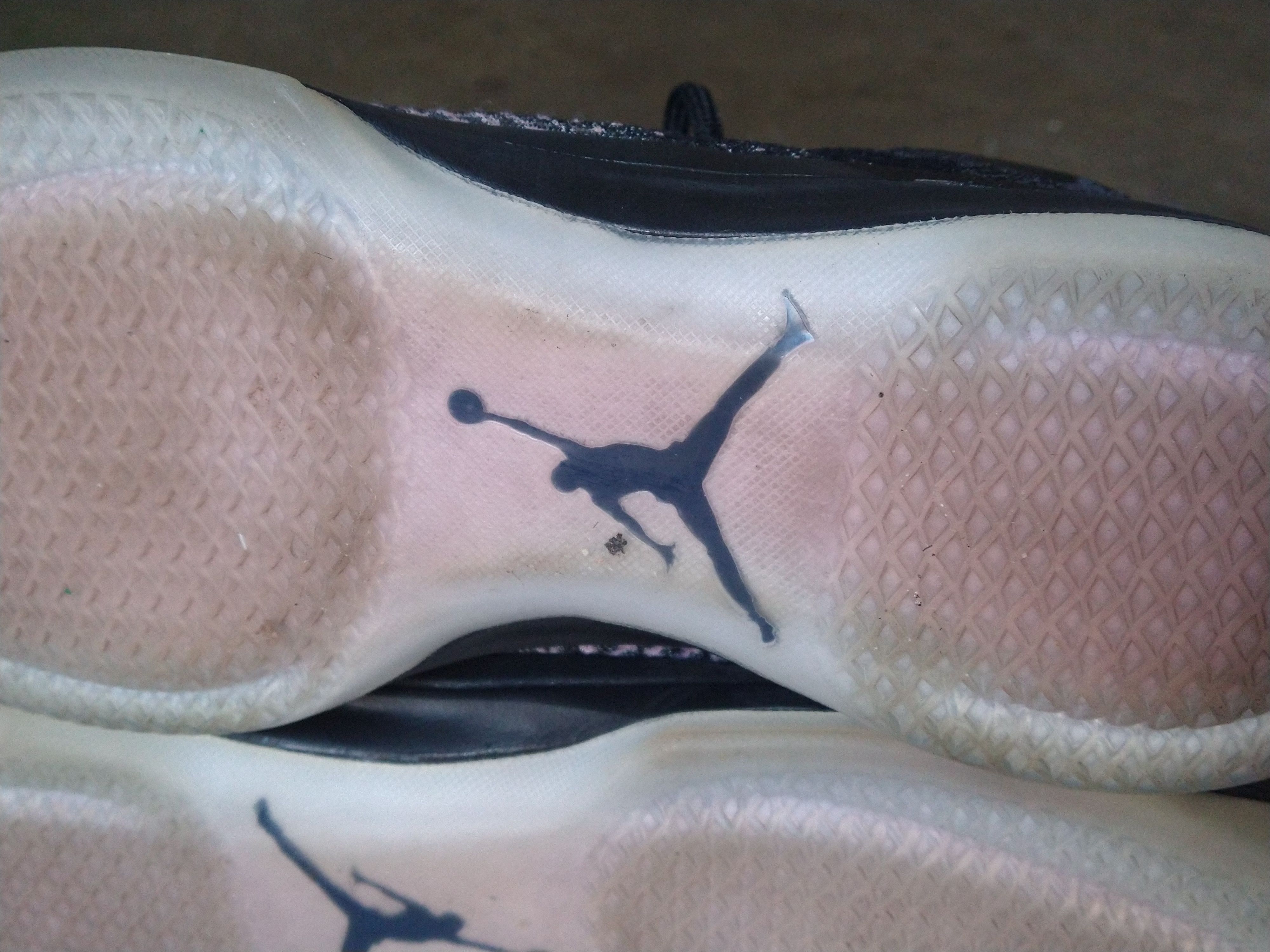 Jordan Brand Nike Air Jordan 31 Low Oreo Size 9 Pink Black 897564-001 Size US 9 / EU 42 - 18 Thumbnail