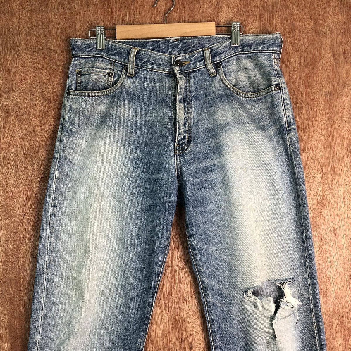 Uniqlo DLL Uniqlo Blue distressed Denim Jeans Pants #c292 Size US 33 - 2 Thumbnail