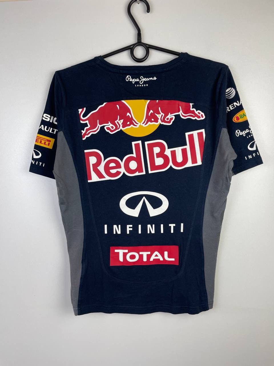 Pepe Jeans × Red Bull × Vintage Red Bull Pepe Jeans racing vintage t-shirt size L Size L / US 10 / IT 46 - 4 Thumbnail