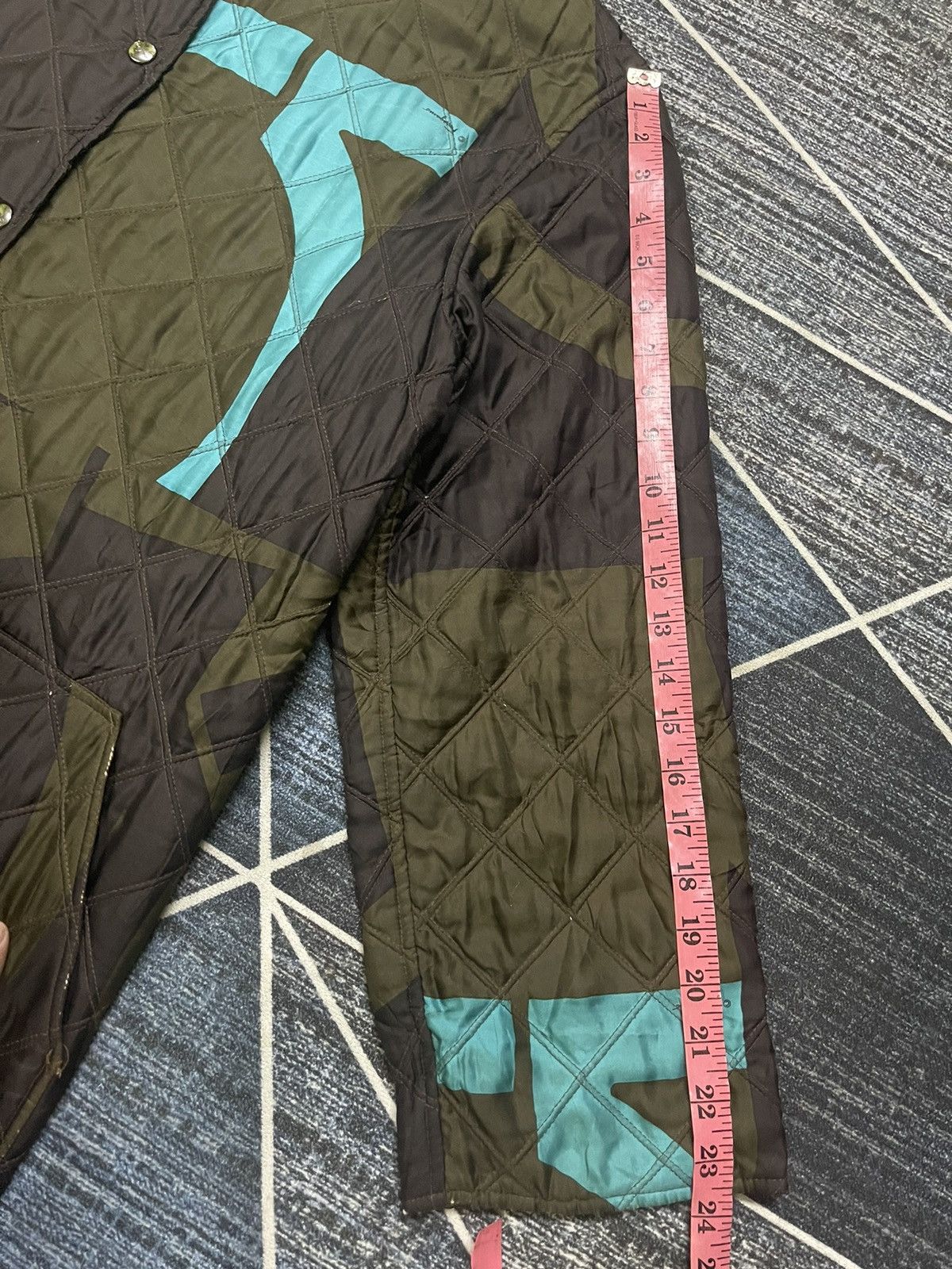 Salvatore Ferragamo 🔥🔥SALVATORE FERRAGAMO QUILTED JACKET Size US L / EU 52-54 / 3 - 19 Thumbnail